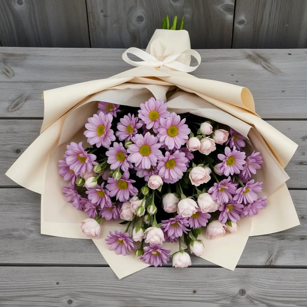 Букет цветов из: Розы и Хризантемы в Сенном Краснодарский край