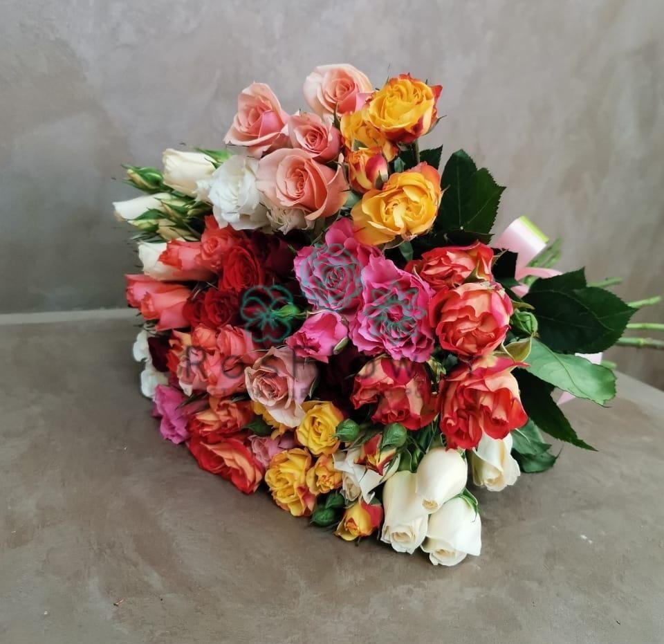 Букет цветов из: Розы в Сенном Краснодарский край