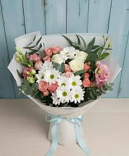 Букет цветов из:  Розы, Лизиантусы и Хризантемы в Сенном Краснодарский край