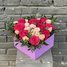 Цветочная композиция из Розы в коробке #REPLACE_PRED# Сенном Краснодарский край
