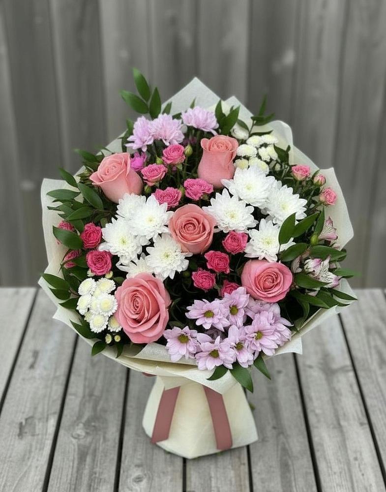 Букет цветов из: Альстромерии, Гвоздики, Розы и Хризантемы в Сенном Краснодарский край