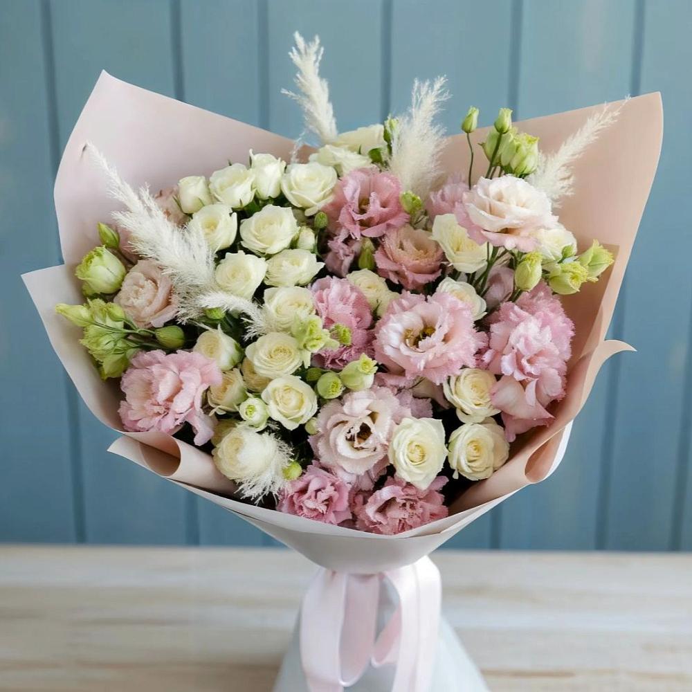 Букет цветов из: Альстромерии и Розы в Сенном Краснодарский край