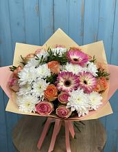 Букет цветов из:  Розы, Герберы и Хризантемы #REPLACE_PRED# Сенном Краснодарский край