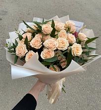 Букет Кремовые розы Латте в Сенном Краснодарский край