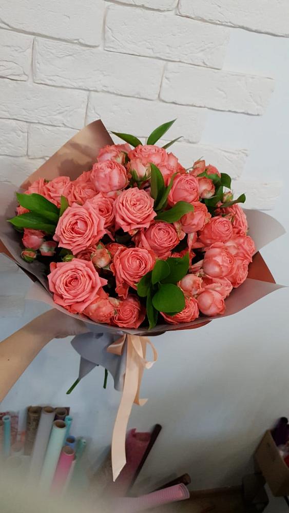 Букет цветов из: Розы в Сенном Краснодарский край