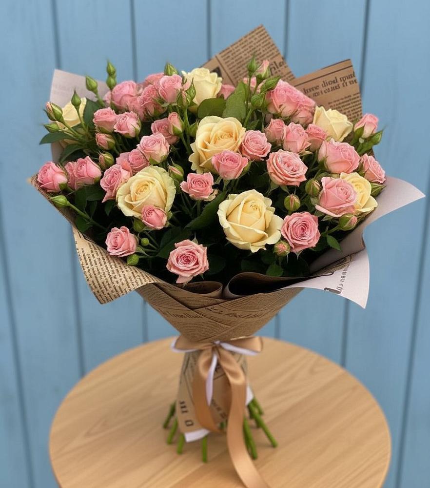 Букет цветов из: Розы в Сенном Краснодарский край