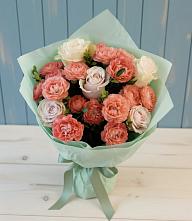 Букет цветов из:  Розы в Сенном Краснодарский край