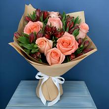 Букет цветов из:  Розы и Альстромерии в Сенном Краснодарский край