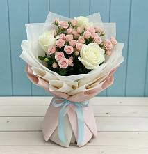 Букет цветов из:  Розы в Сенном Краснодарский край