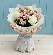 Букет цветов из:  Розы в Сенном Краснодарский край