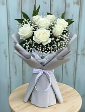 Букет цветов из:  Розы в Сенном Краснодарский край