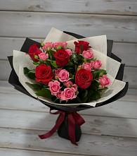 Букет цветов из:  Розы в Сенном Краснодарский край