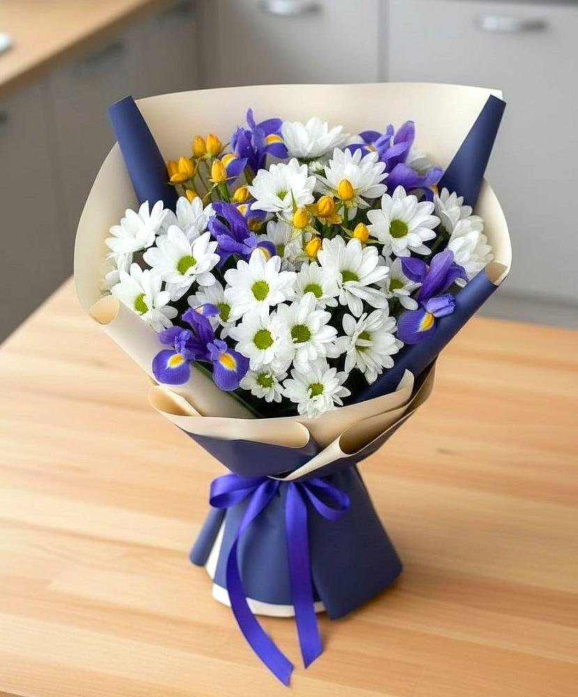 Букет цветов из: Розы, Ирисы и Хризантемы в Сенном Краснодарский край