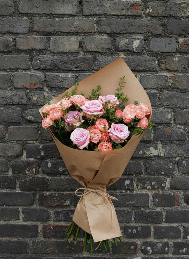 Букет цветов из: Розы в Сенном Краснодарский край