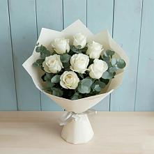 Букет Белые розы в Эвкалипте в Сенном Краснодарский край