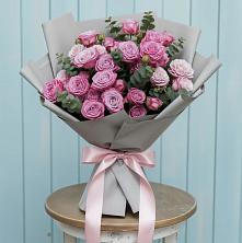 Букет цветов из:  Розы в Сенном Краснодарский край